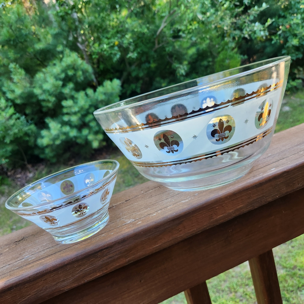 Anchor Hocking Fleur De Lis White And Gold Chip And Dip Bowls Set